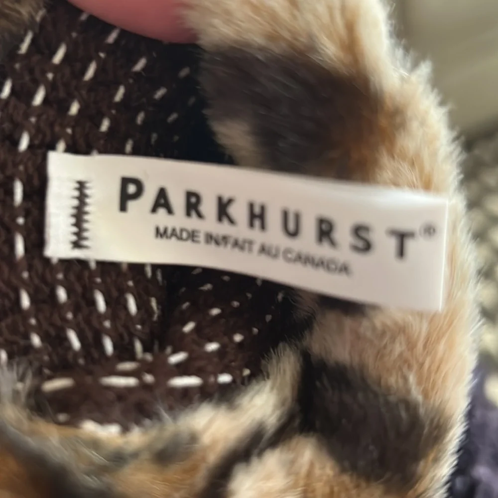 Parkhurst Charming Cheetah Gloves Brown NWT Glam Stretch Knit